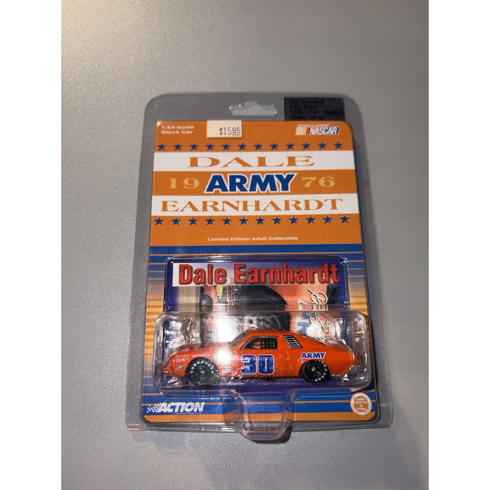 Dale Earnhardt #30 - 1967 Army Chevy Malibu limited edition 1:64.